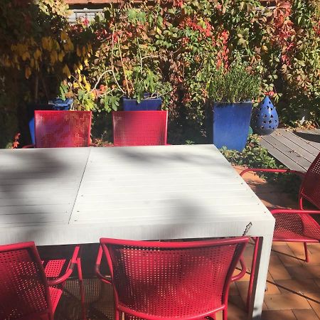 Un Jardin Dans La Ville Chalons en Champagne Exterior photo