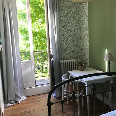 Un Jardin Dans La Ville Chalons en Champagne Exterior photo